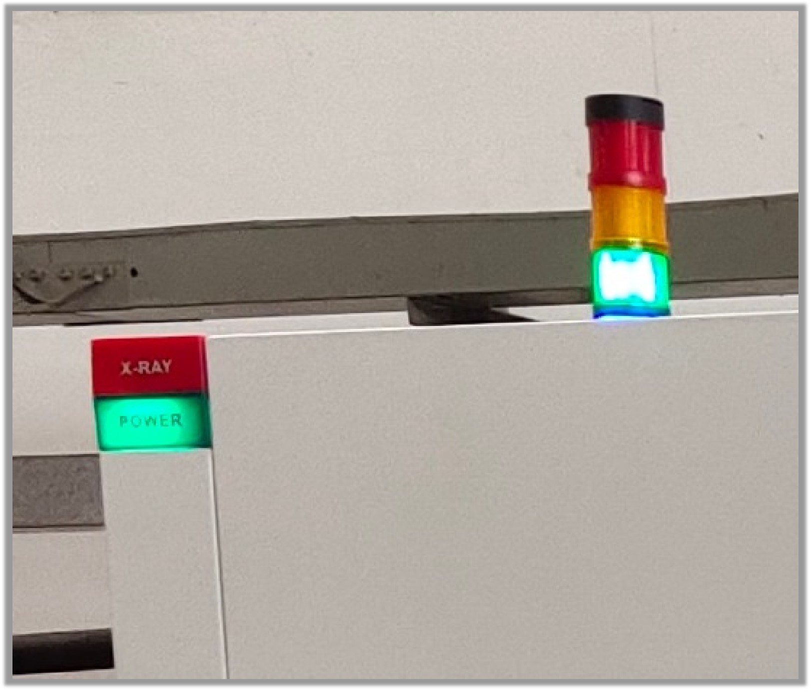 高速X線貨物および手荷物セキュリティスキャナー