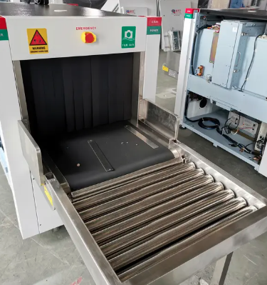 公開会場でのX線荷物スキャナーのトップ用途